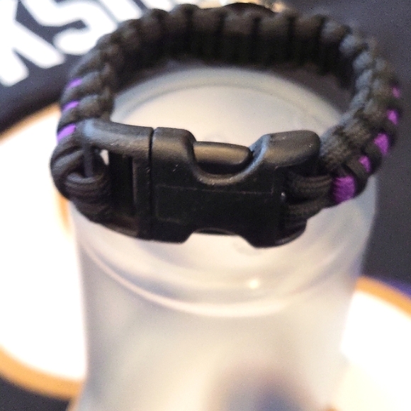 Black and Purple Paracord Bracelet - Picture 3 of 4